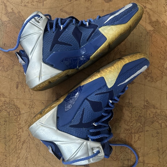 Size 11 - Nike LeBron 12 What If? - Picture 2 of 8